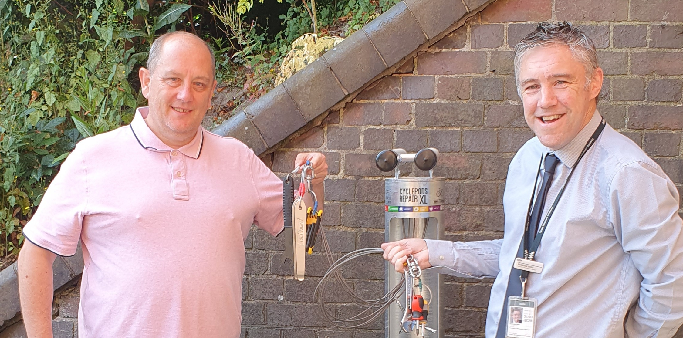 Cllr Tony Worgan and Nicholas Reid standing together