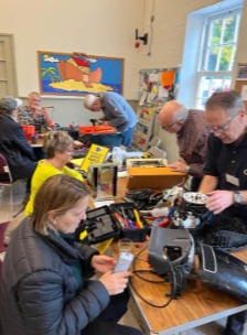 People at a repair cafe 